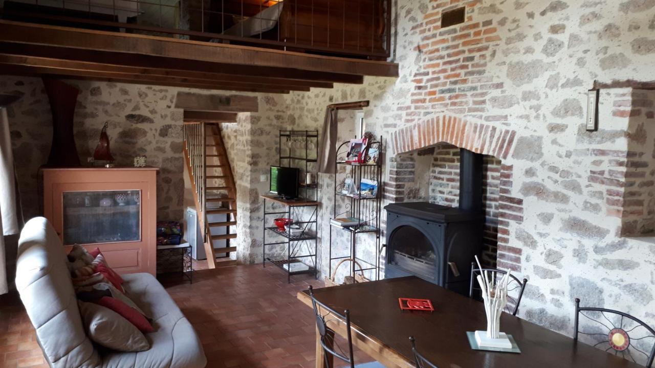 Les Châtelliers-Châteaumur Demeure Du Castel Bed & Breakfast エクステリア 写真
